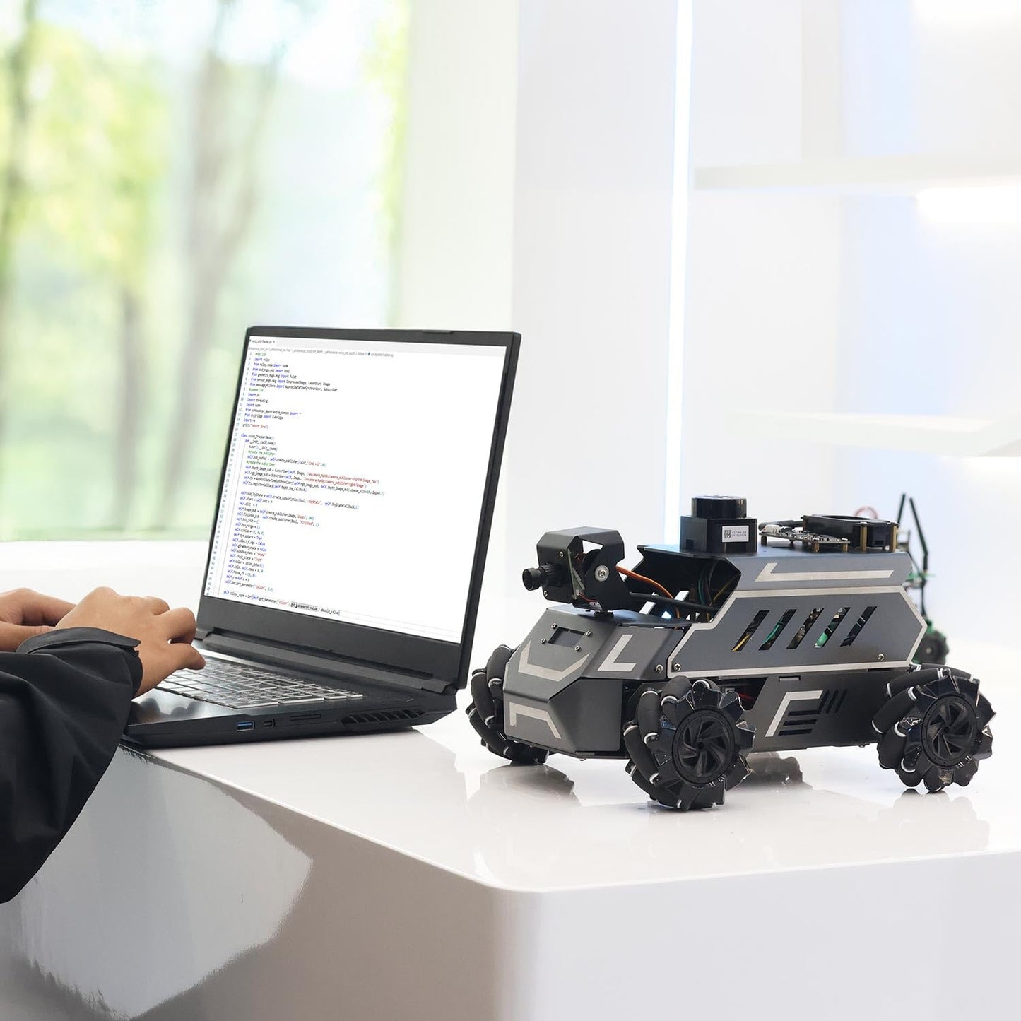 Yahboom Jetson Nano B01 ROS2 Robot 360° Omnidirectional Wheels,Embedded Intelligence,Large AI Model,SLAM Navigation for Electronic Engineering Competitions (Standard Ver Without Nano)