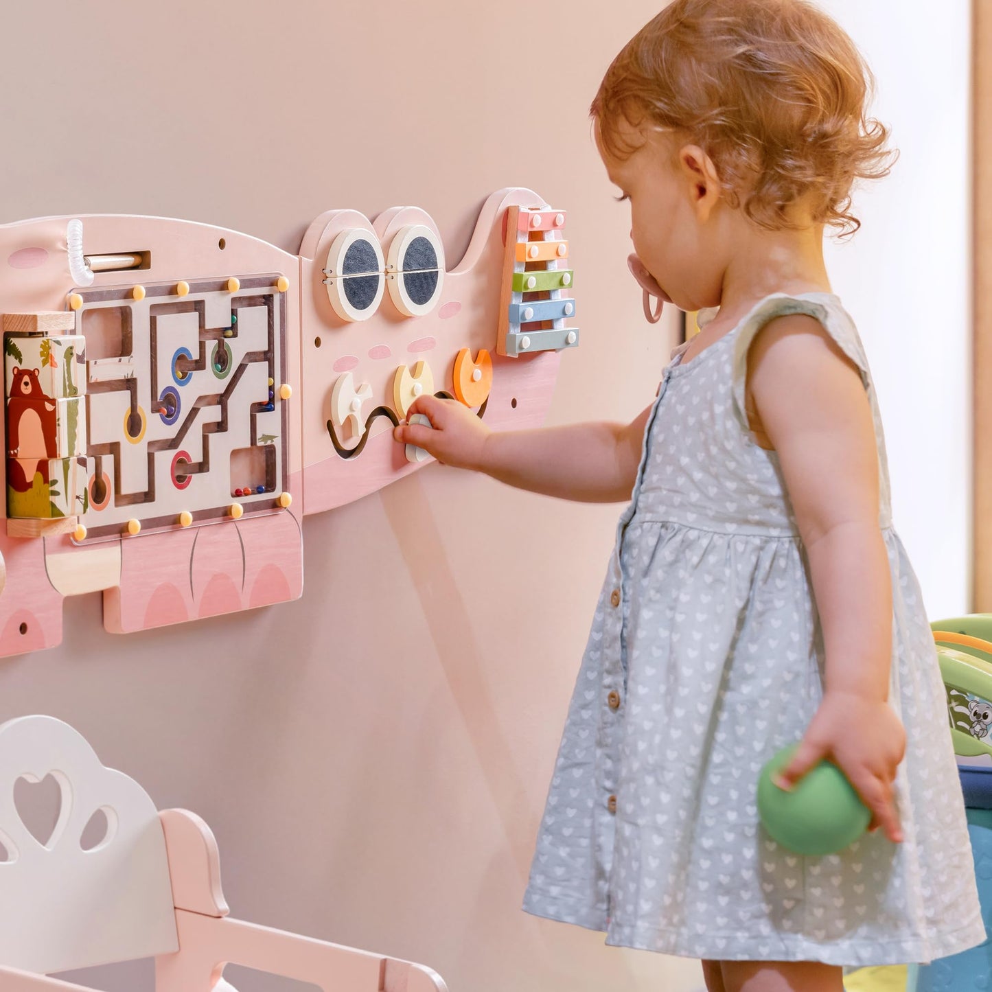 ROBOTIME Crocodile Busy Board Wall Panels for Toddlers, Pink Montessori Sensory Activity Board, Montessori Sensory Wall-Mounted Learning Center Toy for Kids Room, Educational Toys for Boys & Girls
