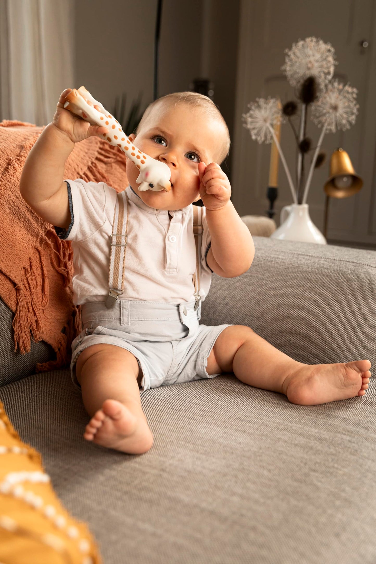 Sophie la girafe | Handcrafted for 60 Years in France | Natural Rubber | Designed for Teething Babies | Awaken All 5 Senses | Easy to Clean (616324)