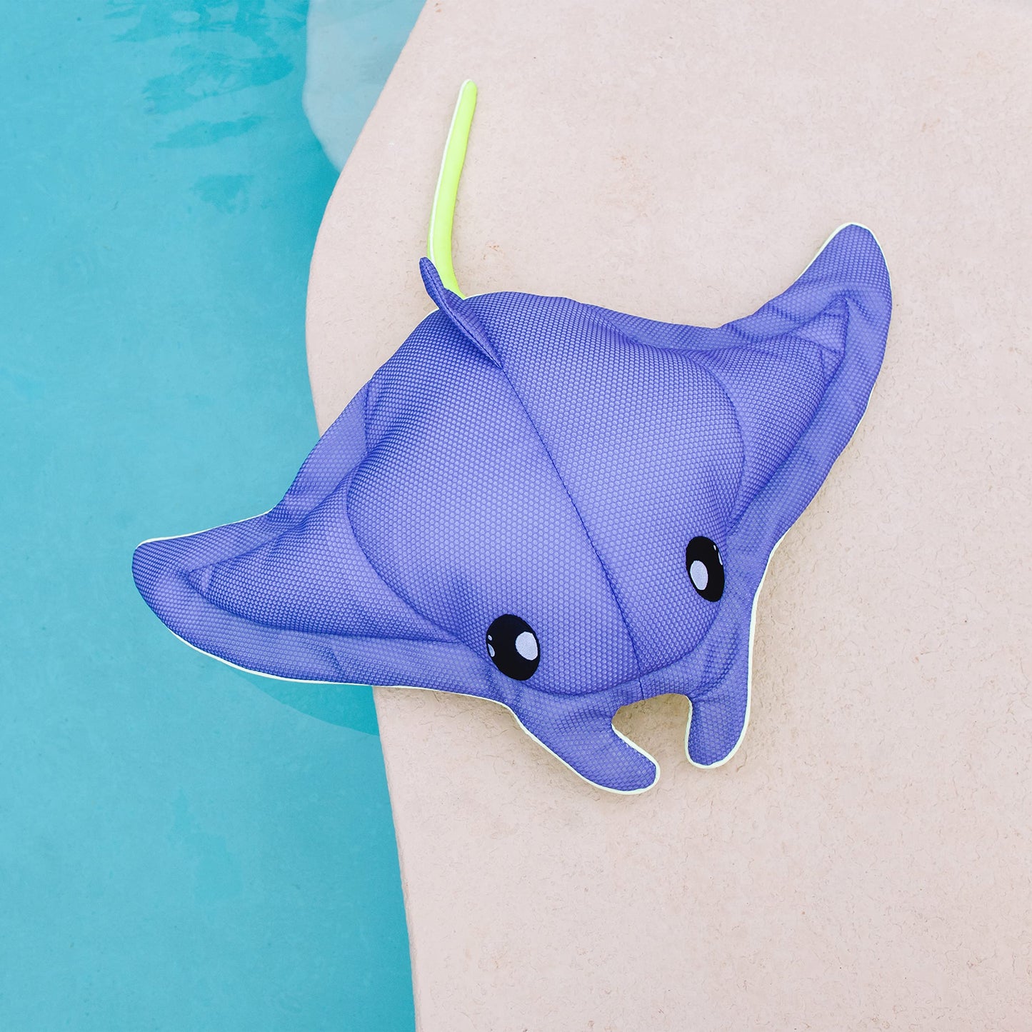Big Joe Pool Petz Large Manta Ray Animal Pool Toy Float, Manta Ray Shape Mesh, Quick Draining Fabric, 3.5 feet