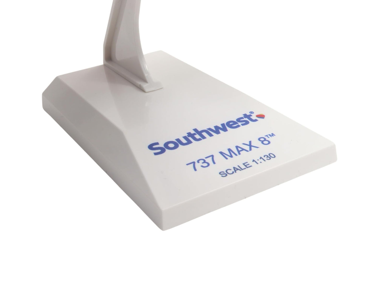 Daron Skymarks Southwest Airlines Boeing 737 MAX 8 1:130 Scale Model with Wi-Fi Dome and Stand