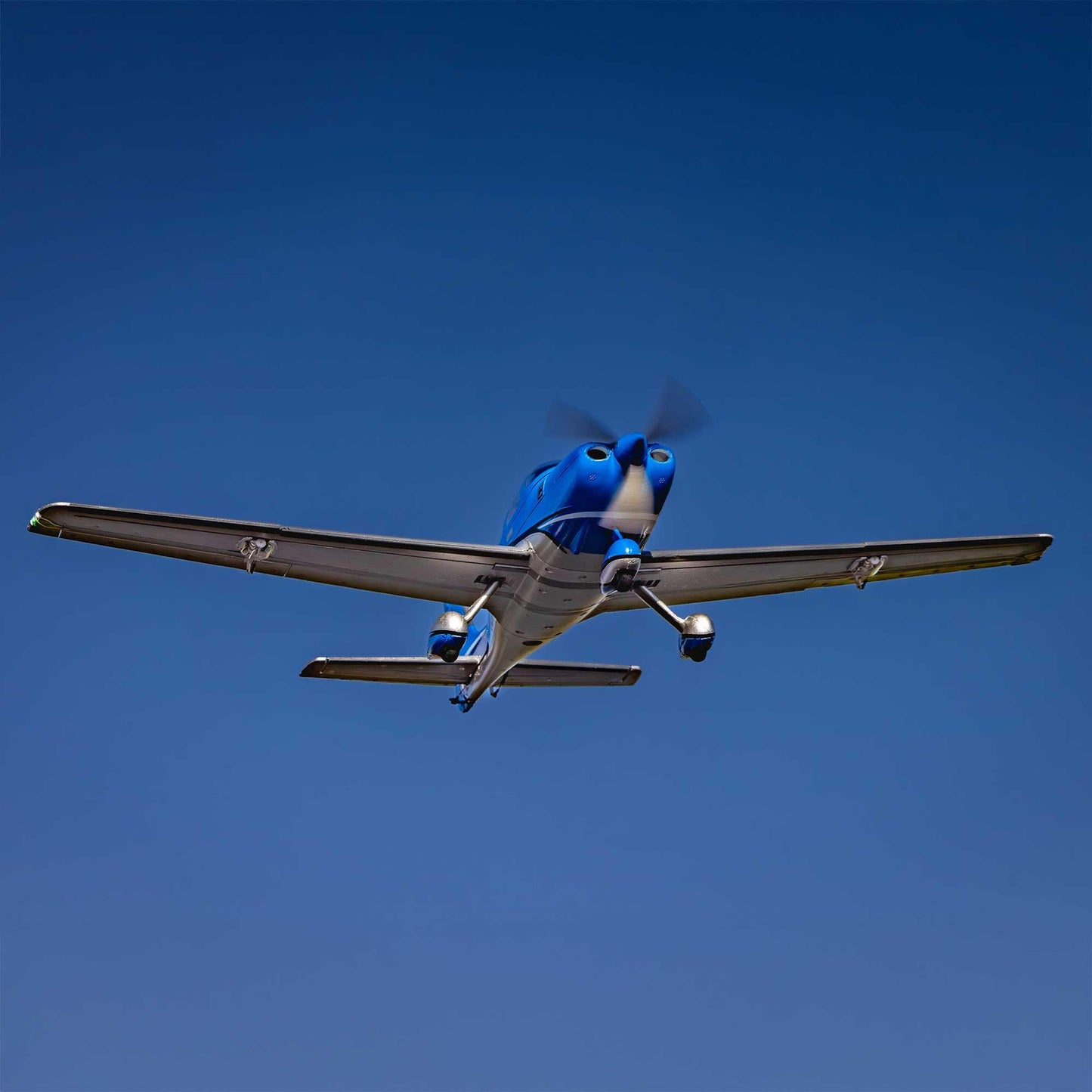 E-flite UMX Cirrus SR22T BNF Basic with AS3X and Safe Select EFLU15950 RC Sport Airplanes