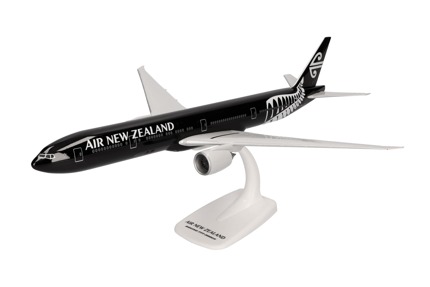 Herpa Snap-fit Airplane Model Boeing 777-300ER Air New Zealand on Scale of 1:200, Plastic Miniature with pedastal, Model Building, Collectors Edition