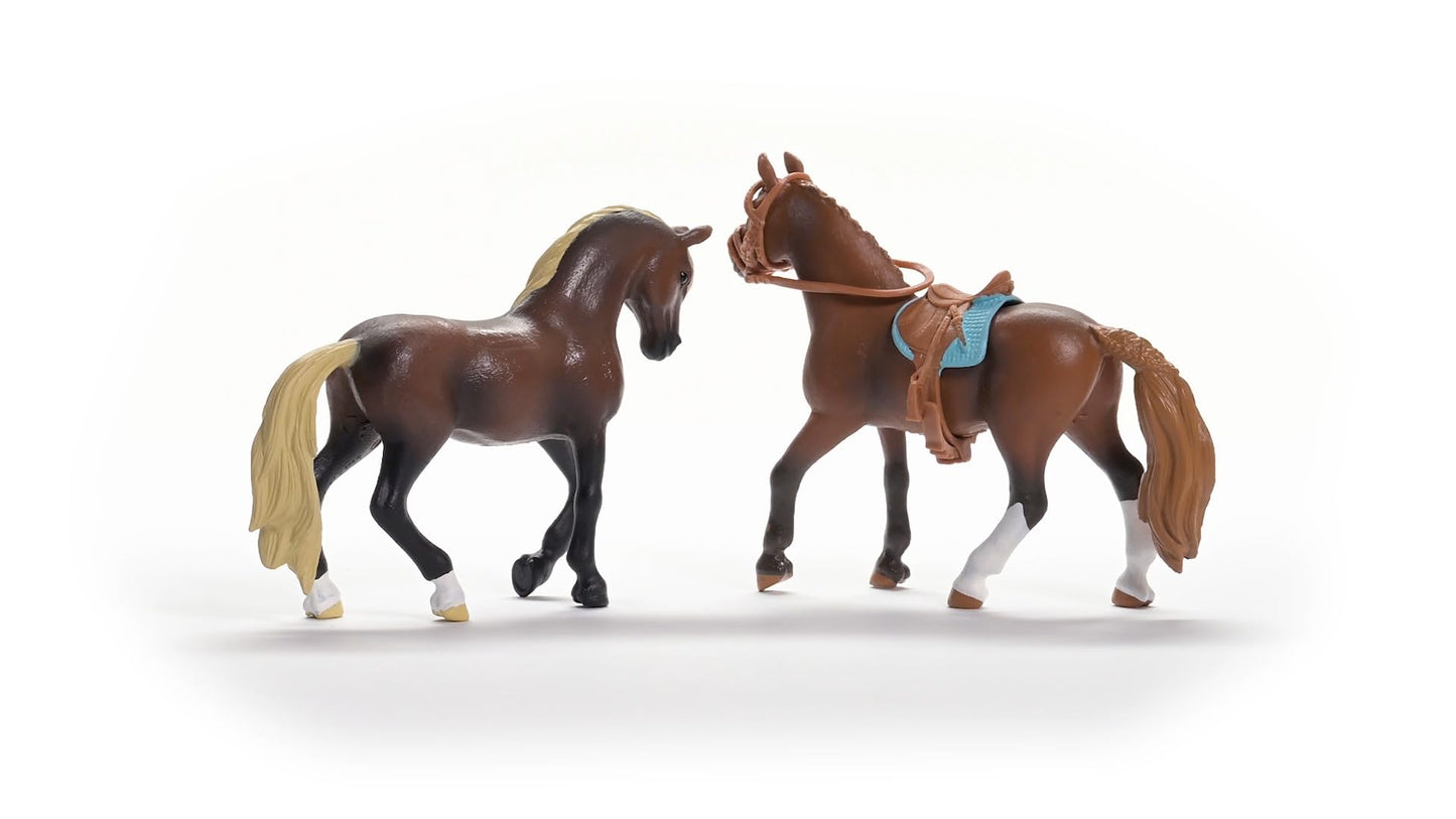 Schleich Horse Club 4-Piece Paso Peruano Horse Toy Set with Paso Peruano Mare, Stallion and Saddle with Bridle