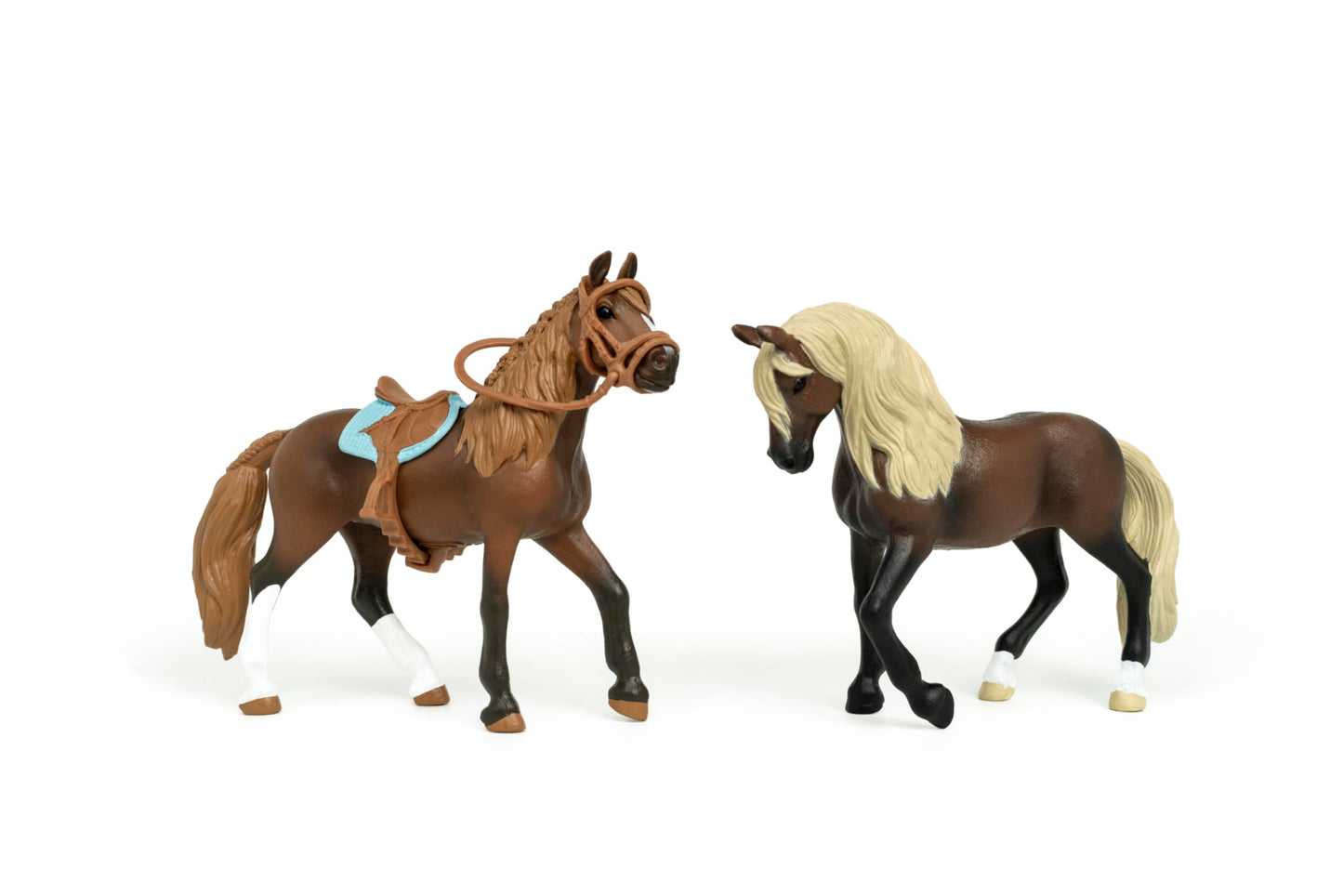 Schleich Horse Club 4-Piece Paso Peruano Horse Toy Set with Paso Peruano Mare, Stallion and Saddle with Bridle