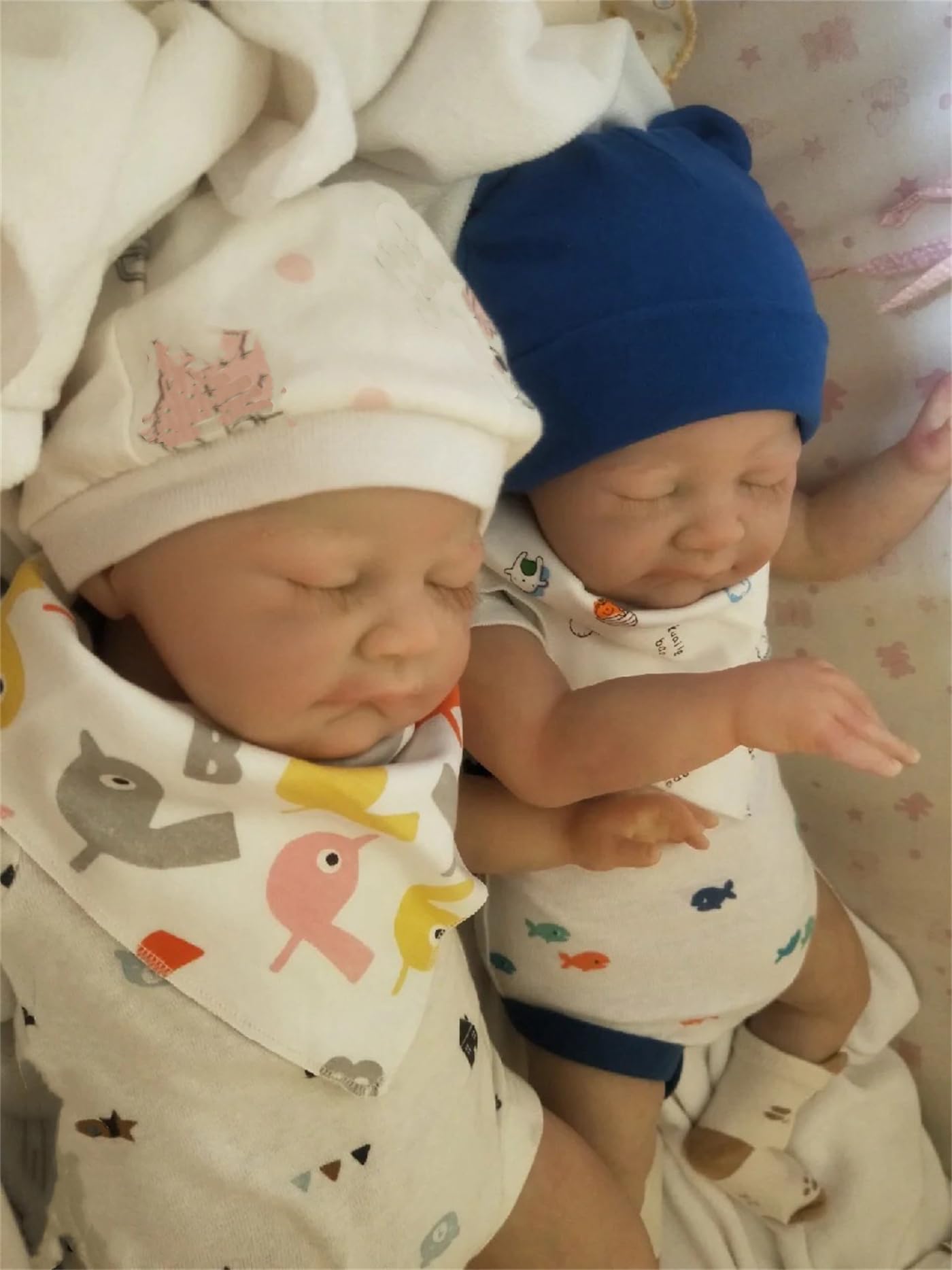 GYCV Lifelike Reborn Baby Dolls Twins Girls 20 Inch Weighted Full Body Silicone Realistic Newborn Baby Dolls Twins Real Life Baby Dolls Twins with Feeding Accessories Birthday Gifts for Kids Girls