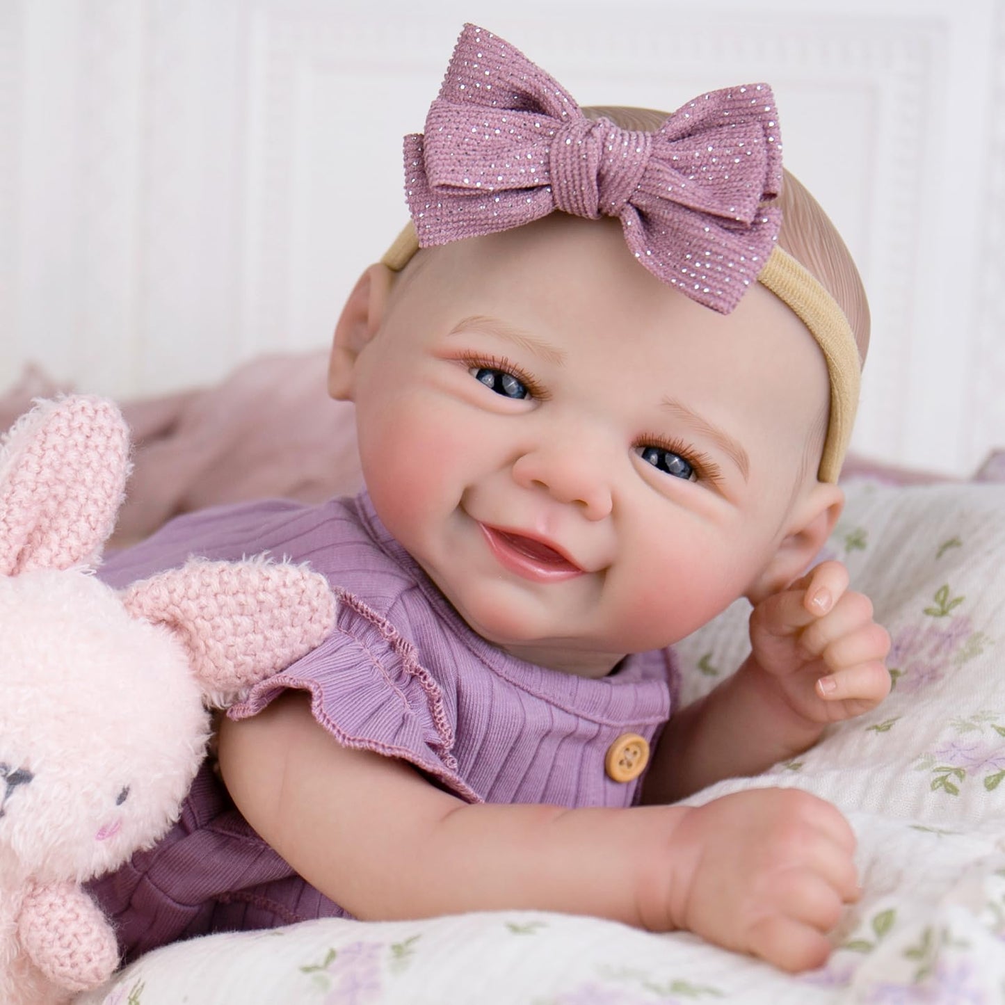 Aori Realistic Reborn Baby Dolls - Weighted Lifelike Newborn Baby Girl that Look Real with Flexible Limbs, Real Life Baby Doll Set with Outfit for Kids 3+, Parents, Elderly and Collectors