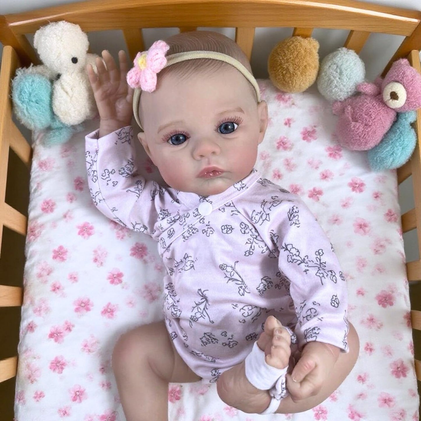 MRB Realistic Baby Dolls Girl, 18 Inch Full Vinyl Reborn Baby Doll with Posable Limbs, Lifelike Real Life Baby Dolls Newborn Washable, with Accessories for 3+ Years Old Kids