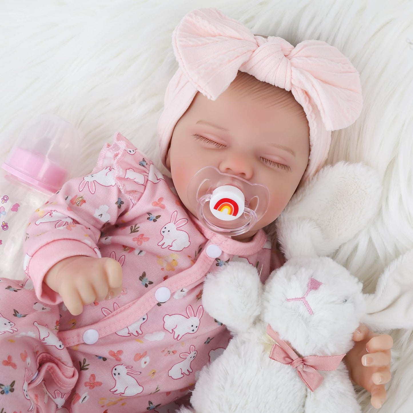 WOOROY Lifelike Reborn Baby Dolls Girl - 18 Inch Cute Realistic Newborn Baby Doll with Soft Weighted Body, Real Life Baby Dolls with Accessories Gifts Pretend Play for Kids Ages 3+