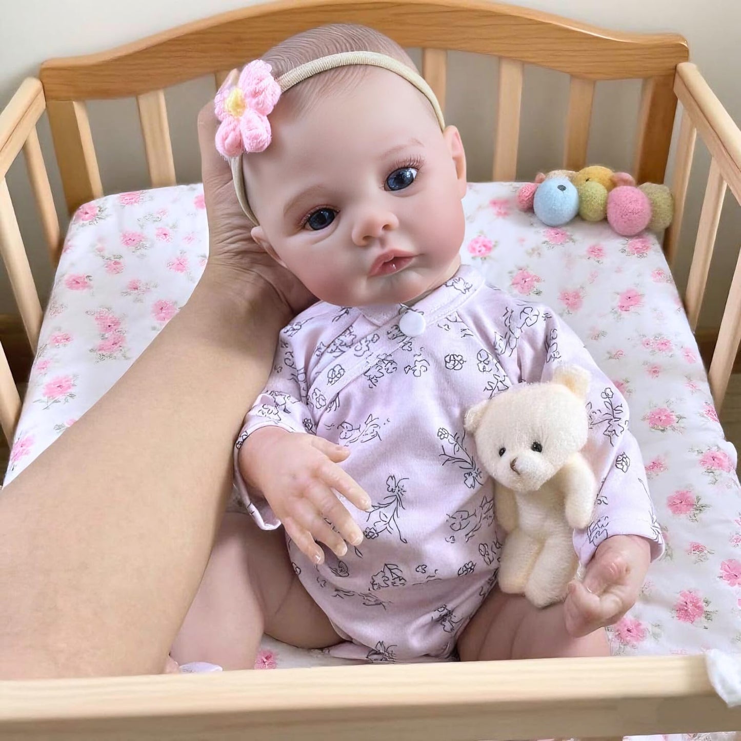 MRB Realistic Baby Dolls Girl, 18 Inch Full Vinyl Reborn Baby Doll with Posable Limbs, Lifelike Real Life Baby Dolls Newborn Washable, with Accessories for 3+ Years Old Kids