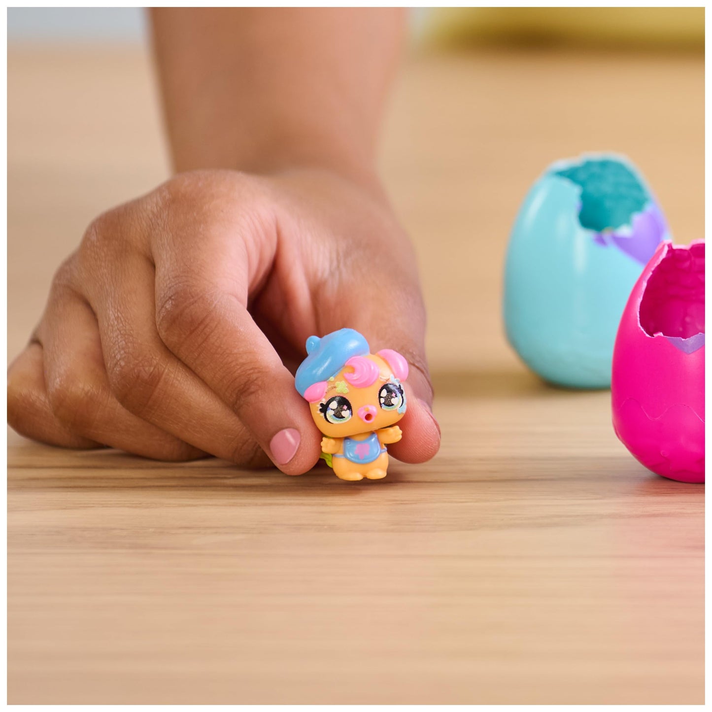 Hatchimals Alive Collectibles 30 Egg Mystery Value Pack - Mini Figures Ultimate Cracking Set: Who Will You Hatch - Stocking Stuffer Pack -30 Unique Figures, Party Favors, Pack (Age 3+)