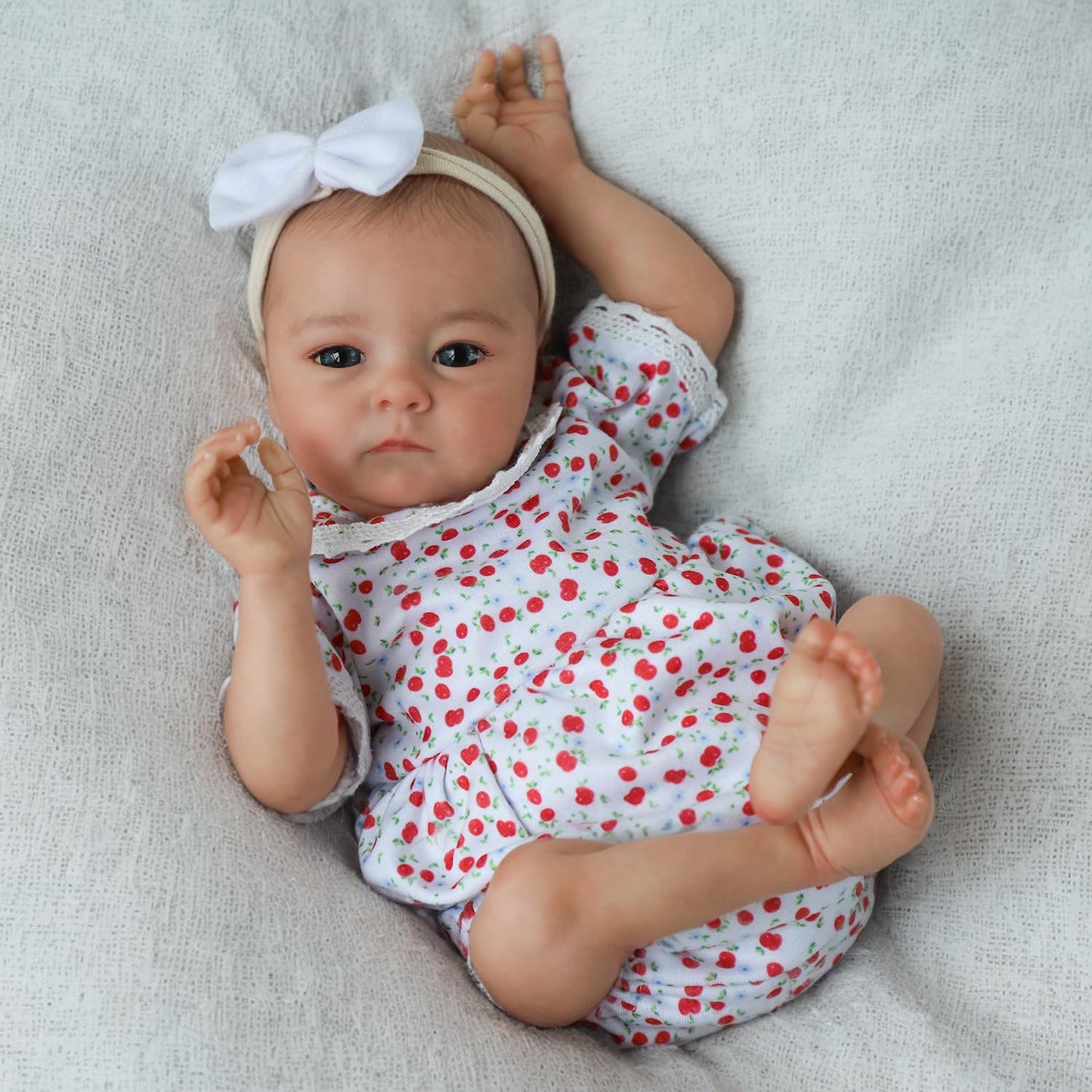 Realistic Newborn Real Life Baby Boy Girl Dolls Lifelike Soft Vinyl and Cloth Body with Feeding Kit Gift Box for Kids Age 3+