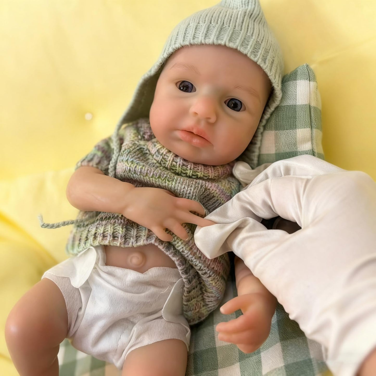 Gileutay 12 inch Realistic Full Silicone Baby Doll Girl Life Like Reborn Silicone Baby Doll with Open Mouth