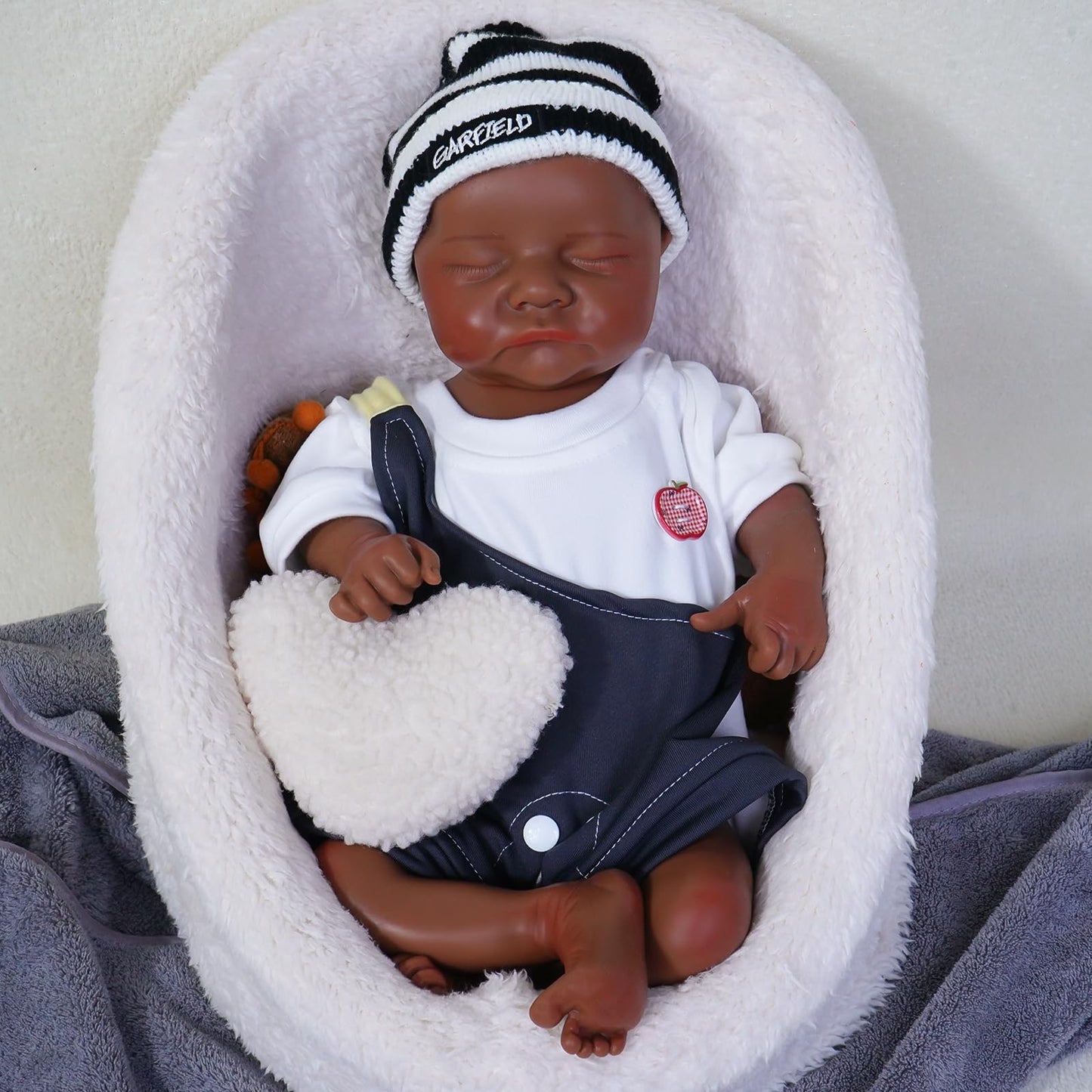 Maletofe 17 inches Full Silicone Reborn Baby Dolls Boys, Washable Silicone Body Lifelike Baby, Sleeping Newborn Doll, for 3 + Year Old Gifts with Gift Box (Gran-Dark)