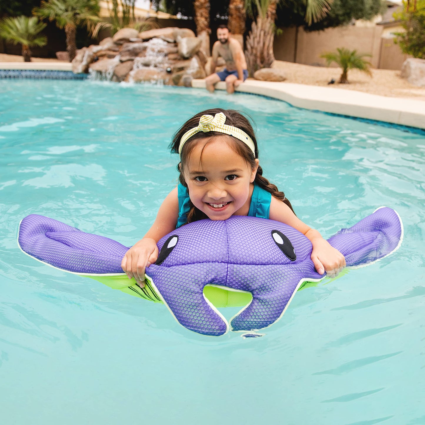 Big Joe Pool Petz Large Manta Ray Animal Pool Toy Float, Manta Ray Shape Mesh, Quick Draining Fabric, 3.5 feet