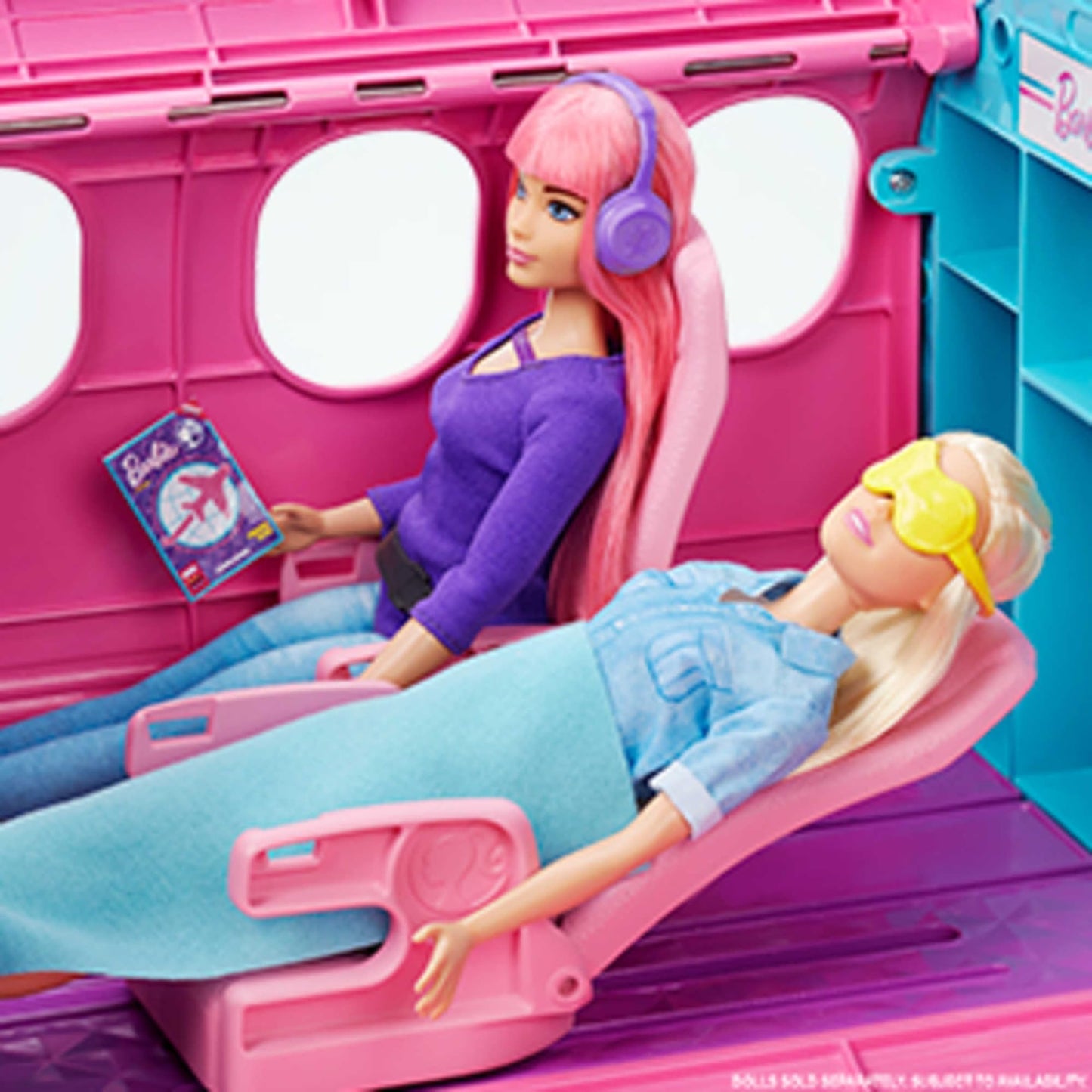 Barbie Dreamplane Transforming Playset with Reclining Seats and Working Overhead Compartments, Plus 15+ Pieces Including a Puppy and a Snack Cart, for Kids 3 Years Old and Up (Amazon Exclusive)