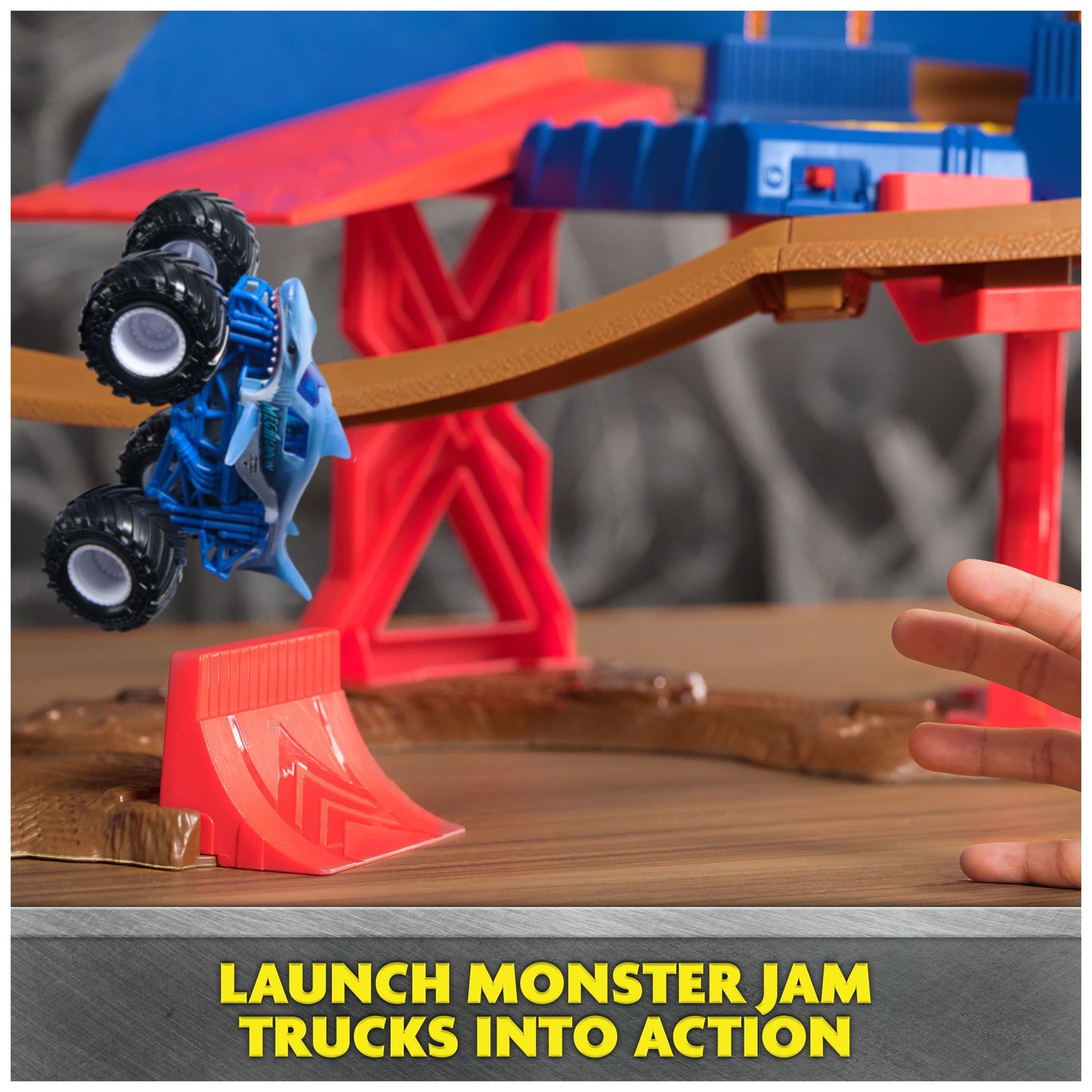 Monster Jam, Supercharge Speedway Playset, Megalodon and El Toro Loco Die-Cast Monster Trucks, Light Up World Finals Track Kids Toys for Boys Ages 3+