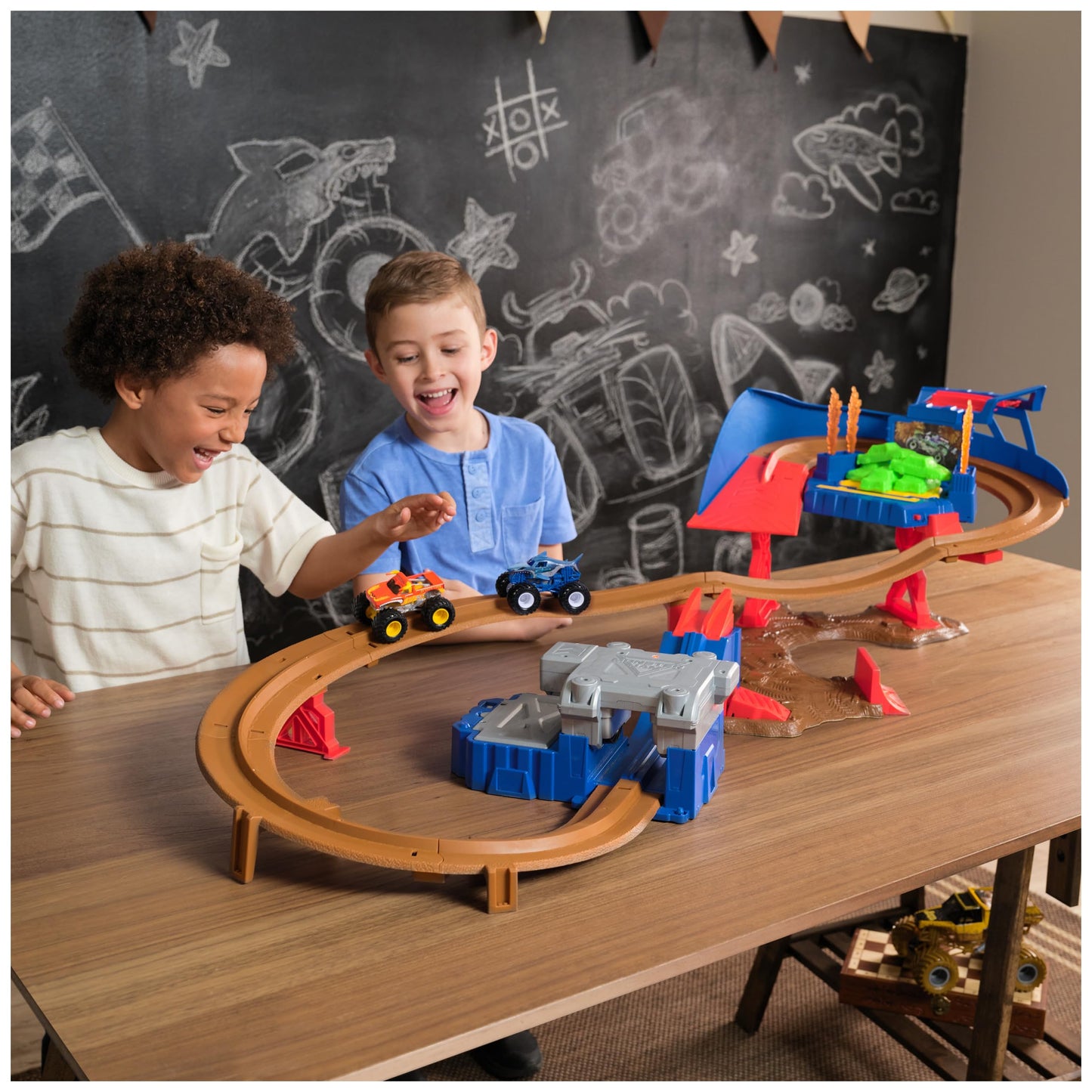 Monster Jam, Supercharge Speedway Playset, Megalodon and El Toro Loco Die-Cast Monster Trucks, Light Up World Finals Track Kids Toys for Boys Ages 3+